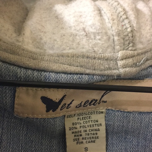 HOODED DENIM VEST - Picture 7 of 7